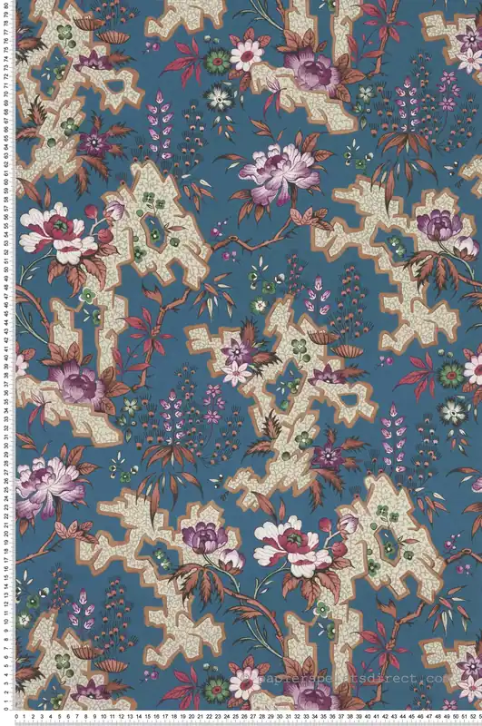 Nouveauté Papier peint Aquarelle Kilburn‘s Maze bleu jean - V&A Decorative Papers II d‘Initiales Réf. INI-2412-180-02