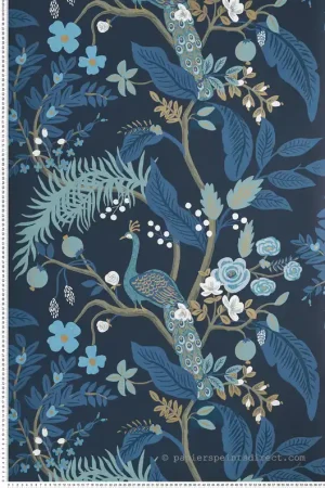 Papier peint Nature Peacock bleu - Rifle Paper Co. d‘Initiales Réf. INI-RI5172 Dernier Modèle