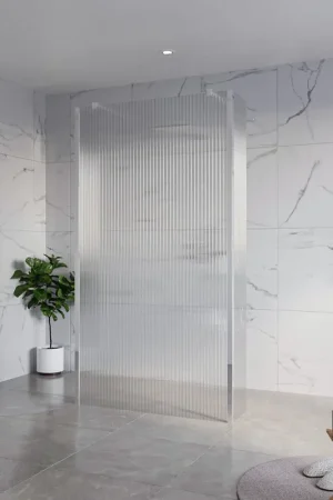 Vente Flash Fortifura Galeria Douche à l‘italienne - 110x200cm - verre clair nervuré - anticalcaire - verre de sécurité 8mm - 2 parois latérales 30cm - avec bras muraux et profilés d‘angle - Chrome