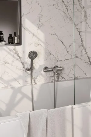 Acheter En Ligne Robinet de baignoire Brauer brossé - ensemble de douche - douchette ronde 3 positions - bouton sculpté - PVD - Inox brossé
