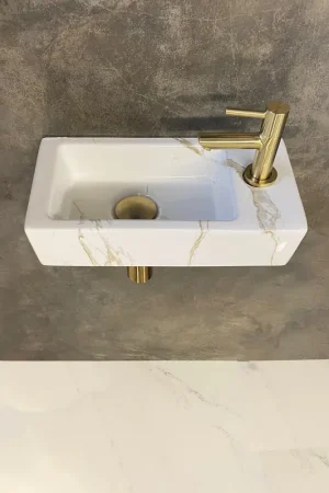 Acheter En Ligne Wiesbaden Fonteinset Rhea S mini avec lavabo droit carrara, robinet, siphon et bouchon de vidage en laiton brossé