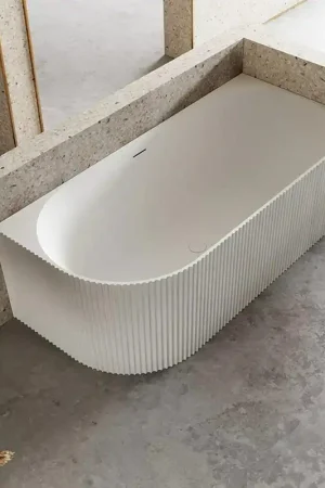 Promotion Saisonnière ZEZA Blend baignoire semi-îlot d‘angle - nervuré - droite - 170x80x58cm - avec vidage - acrylique - blanc mat