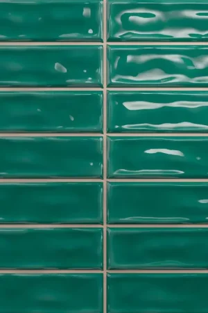 Vente Flash Carrelage Mural Verbania Bâtonnet Brillant Ondulé Vert 20x20cm