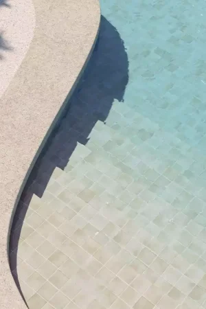 Carrelage extérieur piscine Spa&Pools Canvas Equipe Remise