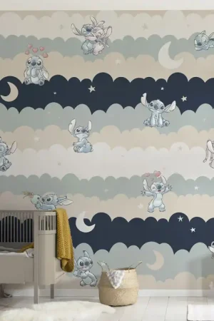 Prix Réduit Papier peint panoramique intissé Stitch dans les nuages bleu KOMAR